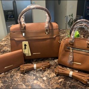 Handbag Set New     👜👜👜👜👜💝💝💝 and crossbody